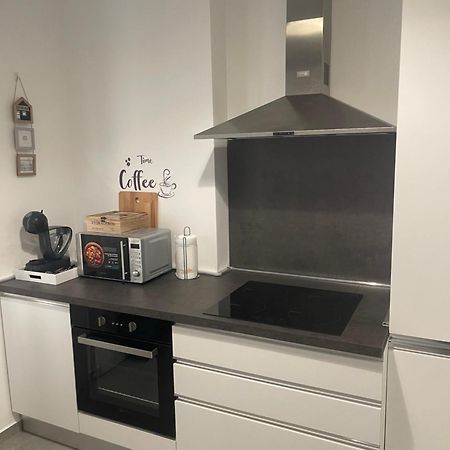 Deluxe Apartment Self Check In Parking Генуя Екстер'єр фото