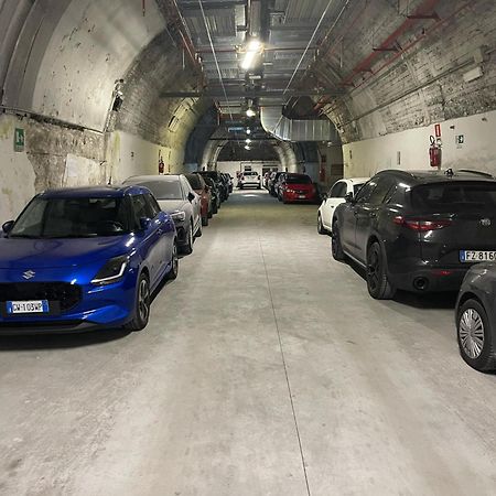 Deluxe Apartment Self Check In Parking Генуя Екстер'єр фото