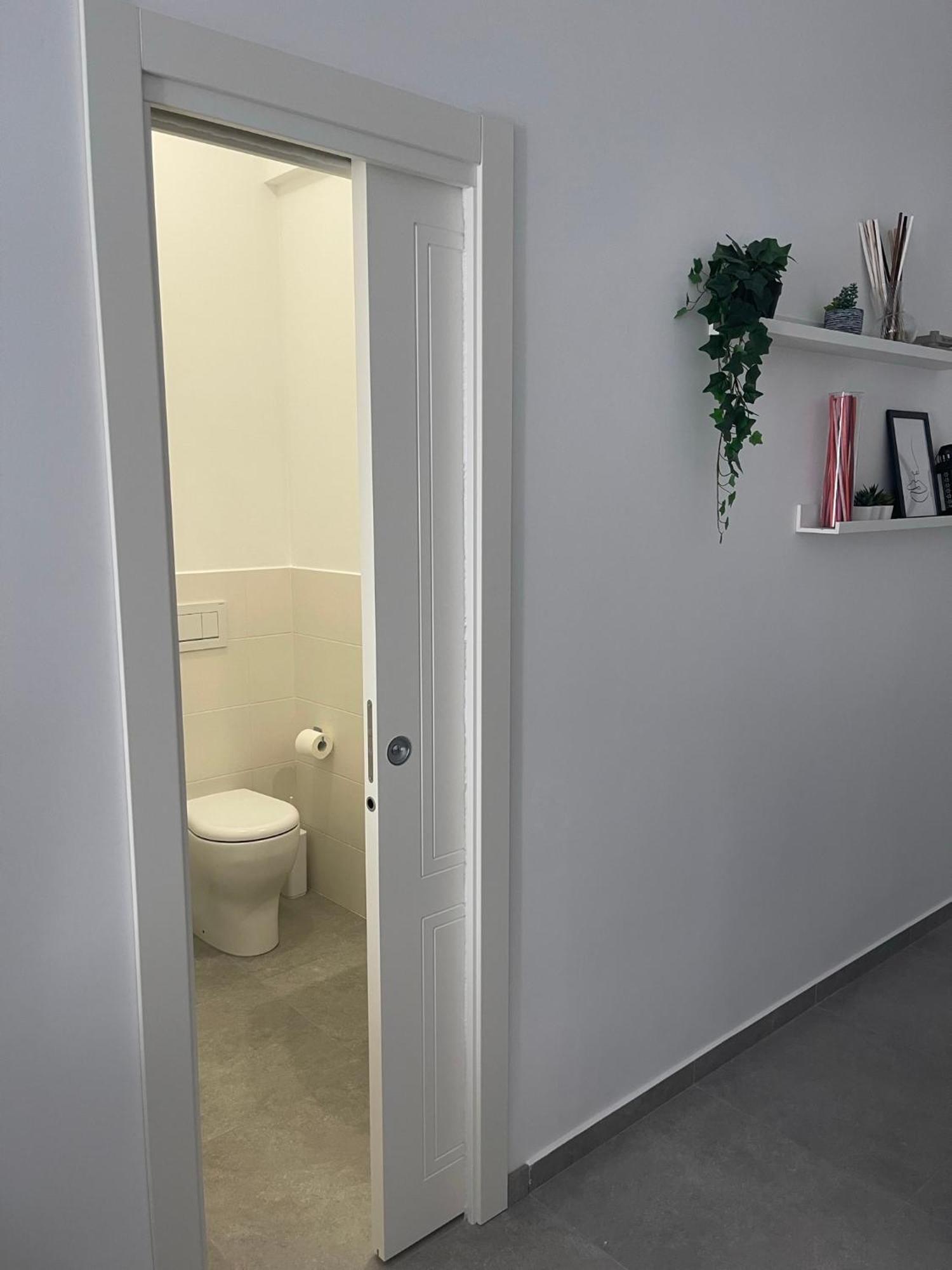 Deluxe Apartment Self Check In Parking Генуя Екстер'єр фото