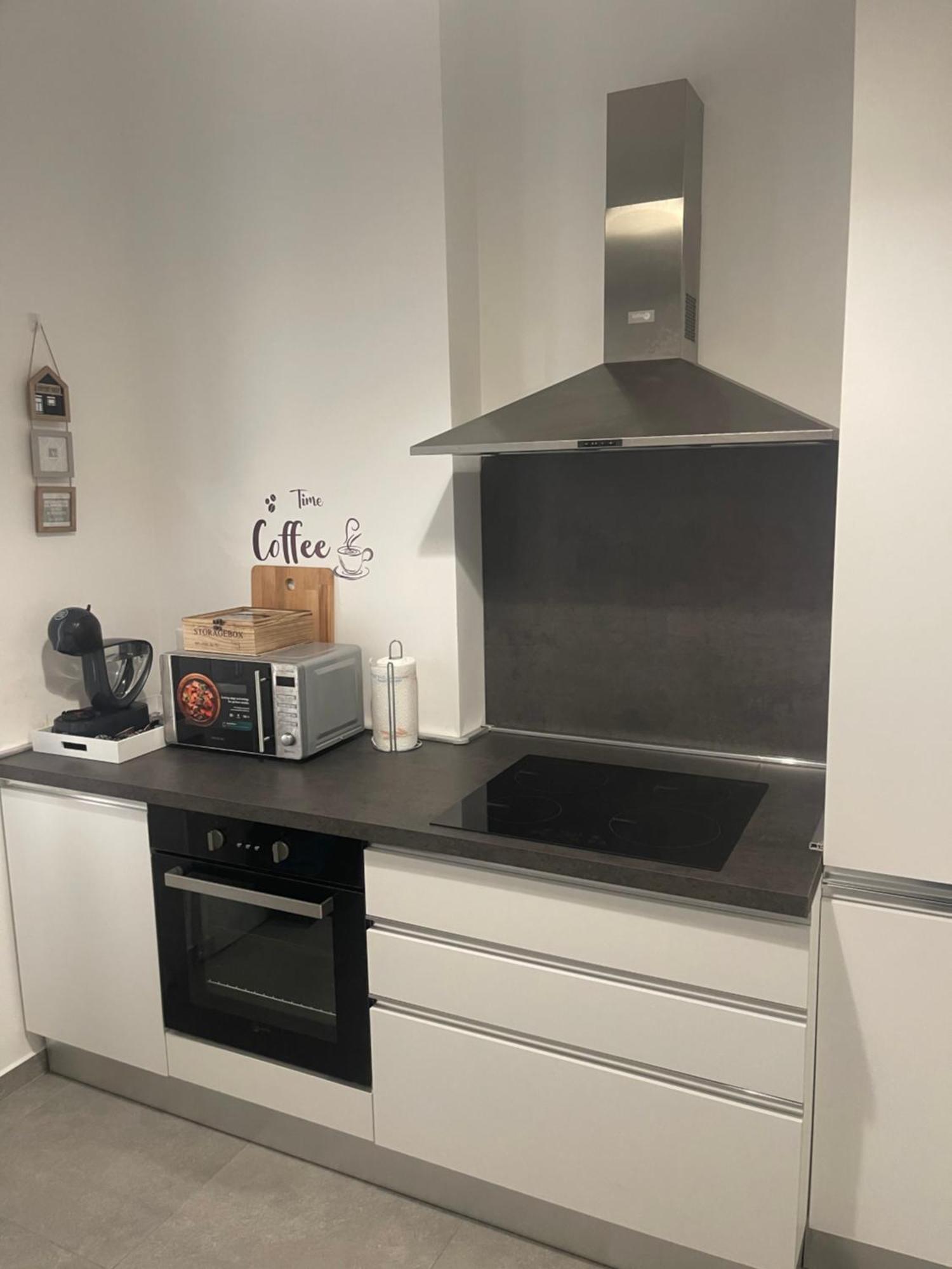 Deluxe Apartment Self Check In Parking Генуя Екстер'єр фото