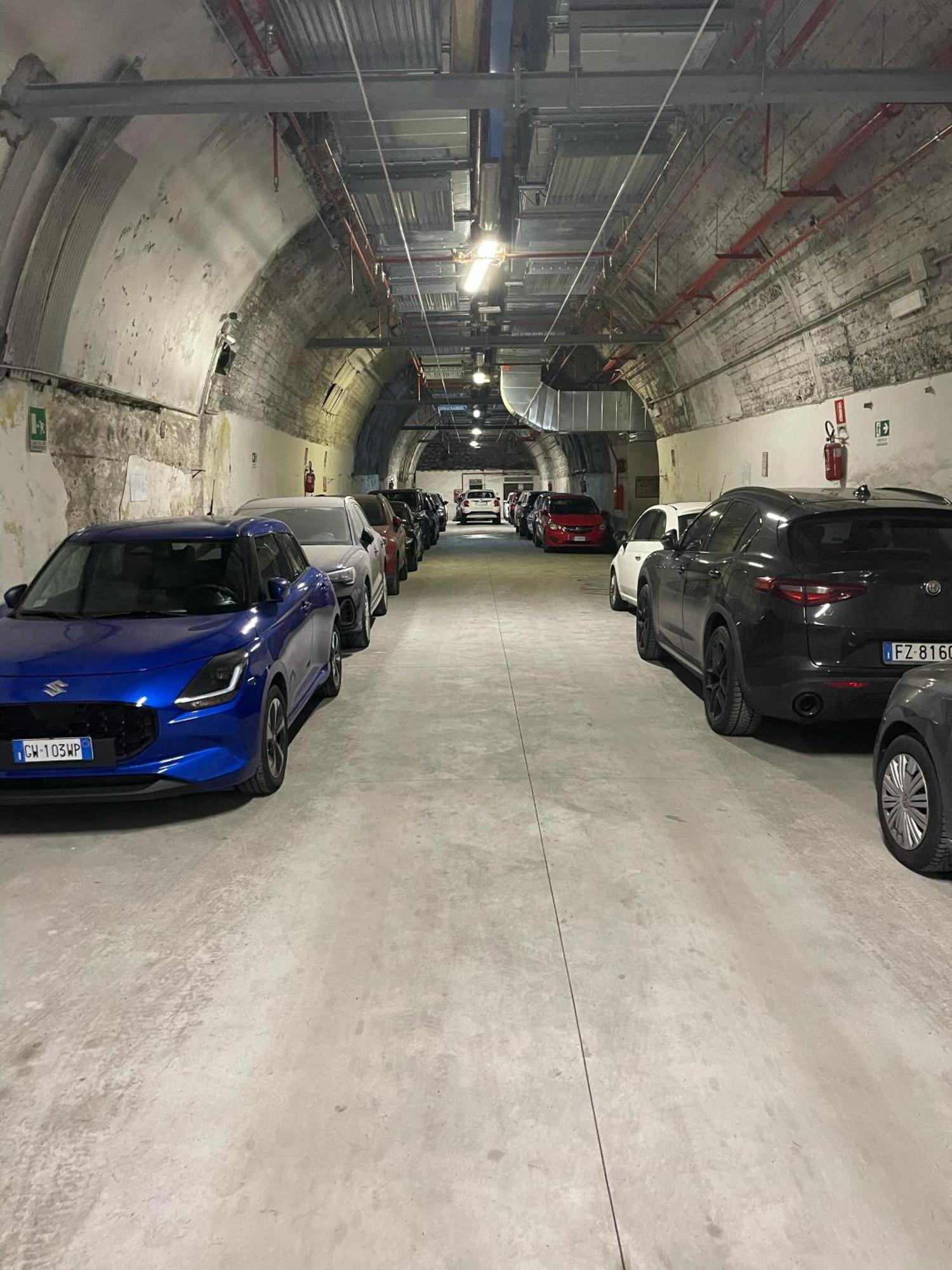 Deluxe Apartment Self Check In Parking Генуя Екстер'єр фото